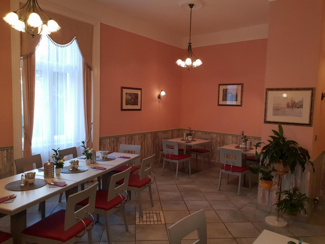 Sant Georg Garni Hotel Marianske Lazne Bagian luar foto