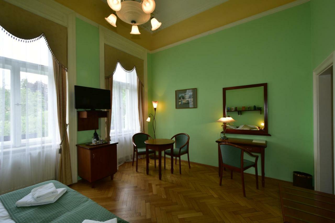 Sant Georg Garni Hotel Marianske Lazne Bagian luar foto