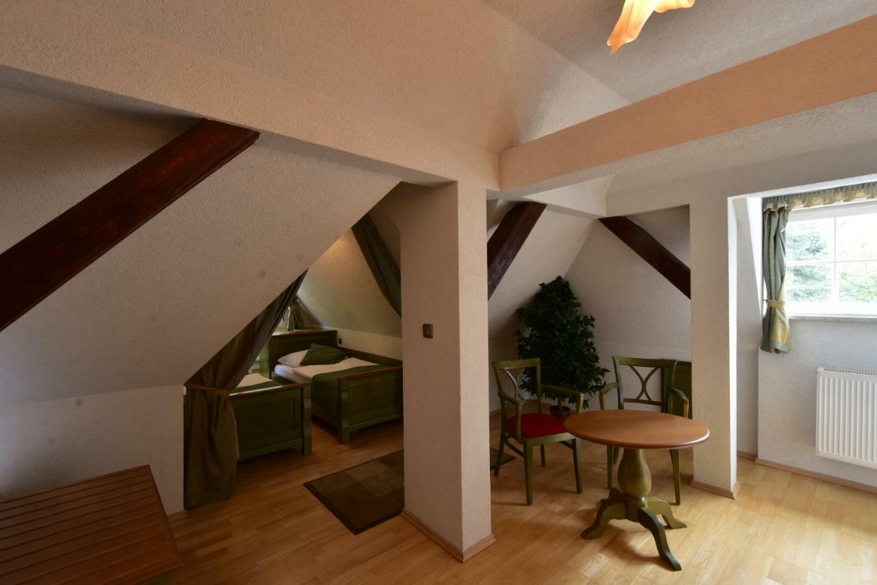 Sant Georg Garni Hotel Marianske Lazne Bagian luar foto